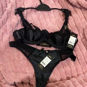 Satin & Lace Underwire Bra and Thong Set - Black